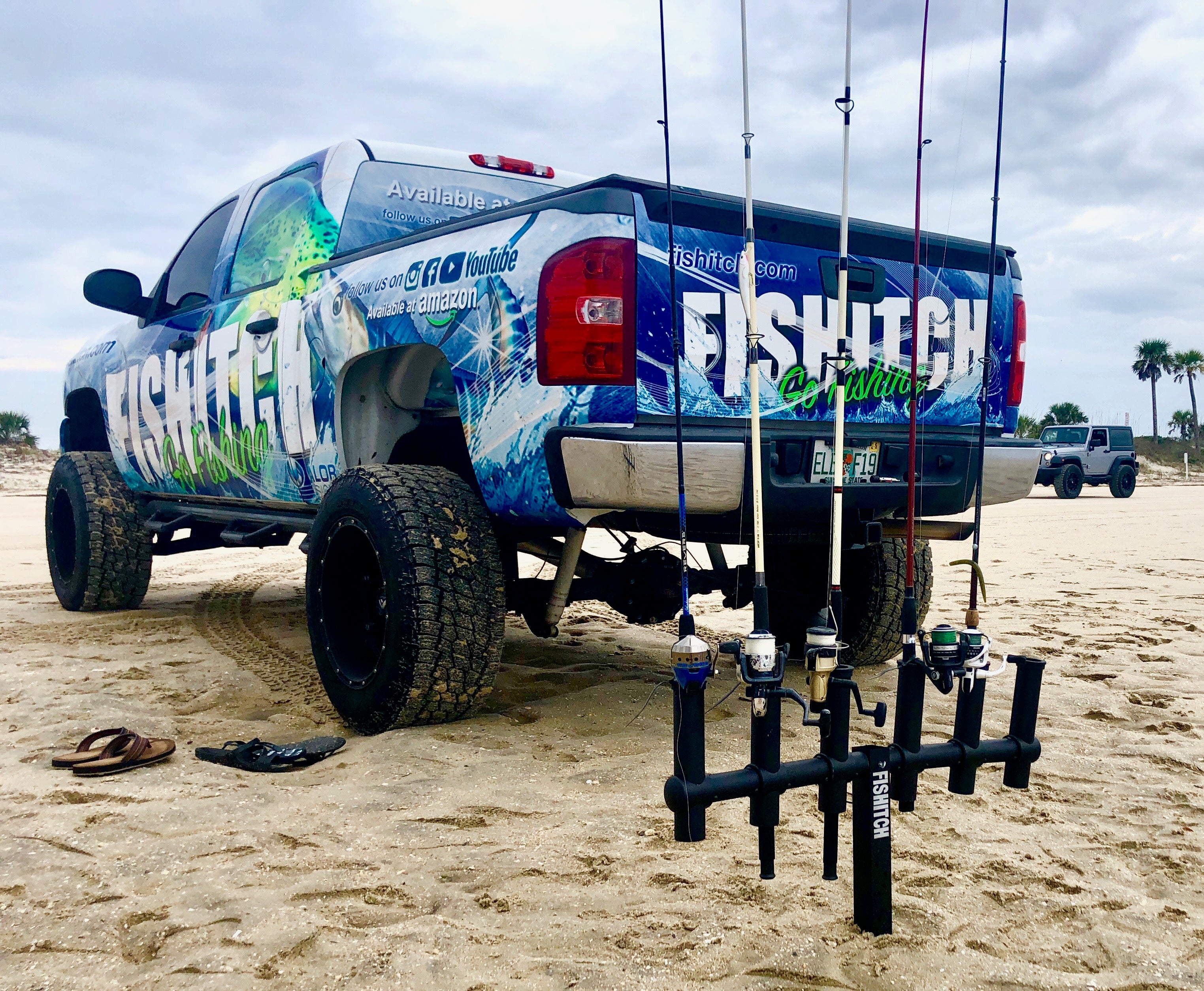 The 6 rod holder for trucks for FISHITCH is the perfect solution for your messy fishing trips!